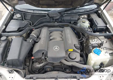 1999 Mercedes-Benz E 320 from USA, damaged, VIN WDBJF65H4XA768667